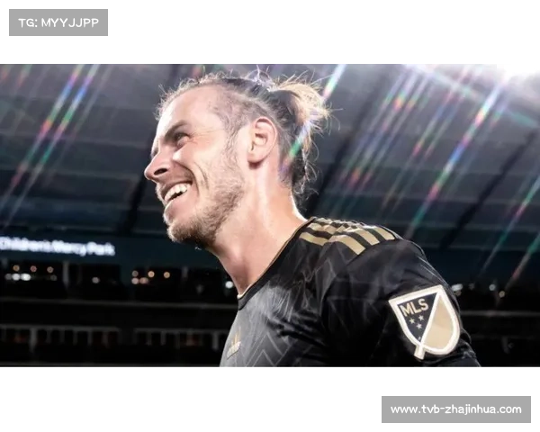 十年拼搏贝尔加鲁伊首战告捷圆梦UFC实现职业巅峰