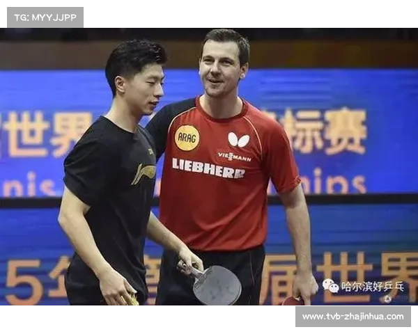 波尔晒与马龙合影，老将友谊跨越赛场